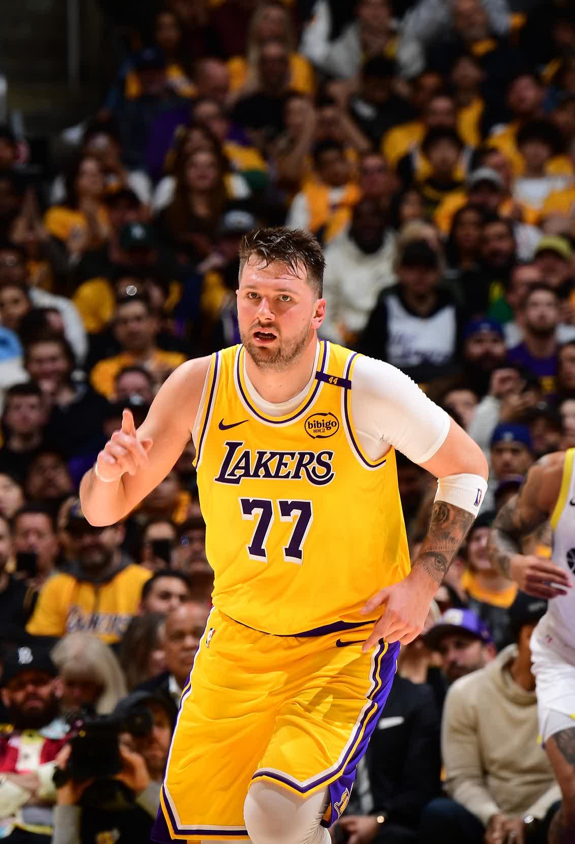 开云APP-转折点!休斯敦火箭刷新队史纪录,NBA季后赛加时末段攻防权衡,更衣室稳定,医务组通报恢复的简单介绍-开云APP